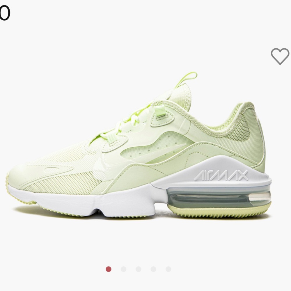 Nike Air Max Infinity in lime